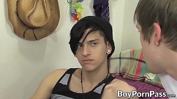 Emo twink with necklace and piercings fucks pale young guy