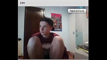 Guy show feet in cam of Chatroulette